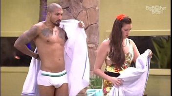 Fernando de Sunga Branca BBB15